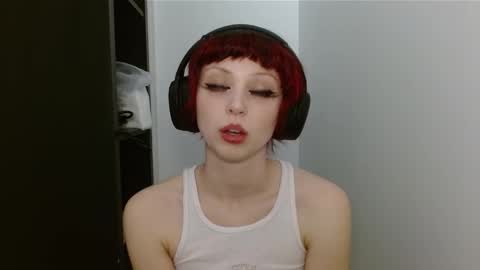 Lila online show from March 8, 1:25 am