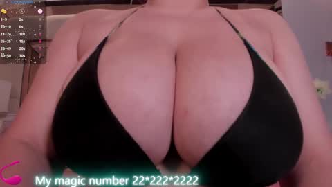 Snapshot of anyi_sweet_titss chatting on October 2, 10:06 pm Anyi online show from October 2, 10:06 pm