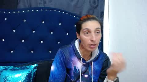 anyu online show from January 14, 5:40 am