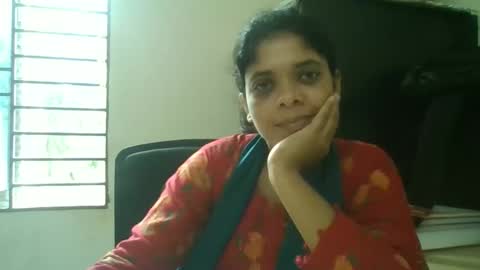 Snapshot of apa142817 chatting on May 12, 5:04 am Aparalux online show from May 12, 5:04 am