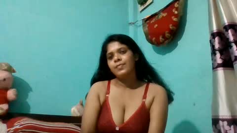 Snapshot of apa142817 chatting on June 26, 7:57 am Aparalux online show from June 26, 7:57 am