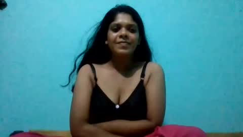 Snapshot of apa142817 chatting on June 29, 12:49 pm Aparalux online show from June 29, 12:49 pm