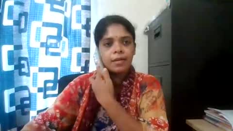 Snapshot of apa142817 chatting on July 28, 9:04 am Aparalux online show from July 28, 9:04 am