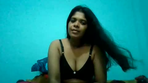 Snapshot of apa142817 chatting on August 1, 5:40 am Aparalux online show from August 1, 5:40 am