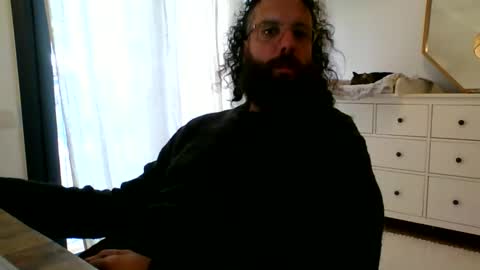 apc_3 online show from December 2, 8:52 am