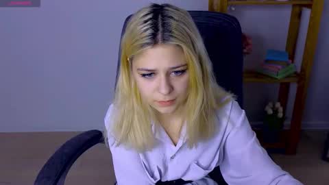 ApheliaStar online show from November 2, 4:09 pm