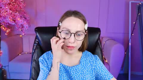 Snapshot of aphexqueen chatting on January 19, 4:14 pm APHEX QUEEN online show from January 19, 4:14 pm