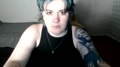 Snapshot of aphrodite_2005 chatting on June 18, 6:45 pm Aphrodite online show from June 18, 6:45 pm
