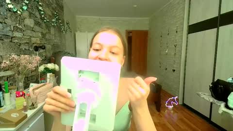 Aphrodite online show from April 12, 12:21 pm