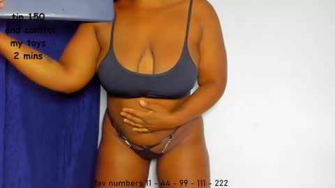 Snapshot of aphrodites_ass chatting on February 16, 5:14 am Tati Colombian online show from February 16, 5:14 am