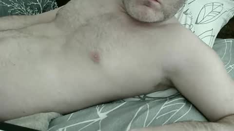 Snapshot of apluslickin chatting on April 2, 8:39 pm Aplusickin online show from April 2, 8:39 pm