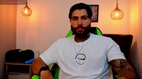 Snapshot of apolo_ryder chatting on June 9, 6:52 pm APOLO online show from June 9, 6:52 pm