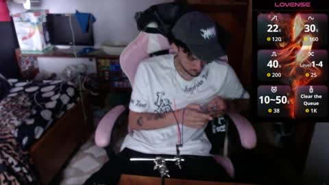 Andres online show from April 6, 9:49 pm