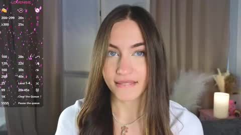 Vicki online show from September 26, 9:13 am