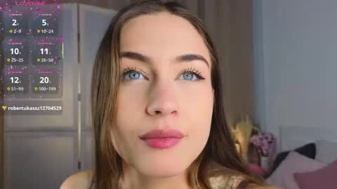 Vicki online show from November 17, 9:04 am