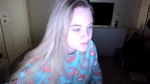 appleyummybuns online show from November 7, 8:31 pm