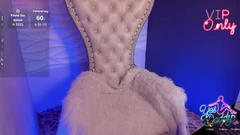 Snapshot of appril_foxx chatting on February 9, 2:32 pm apprilfoxx online show from February 9, 2:32 pm
