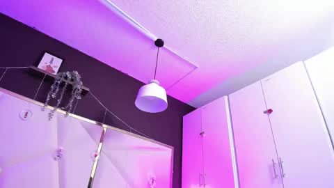 April online show from January 7, 11:34 am