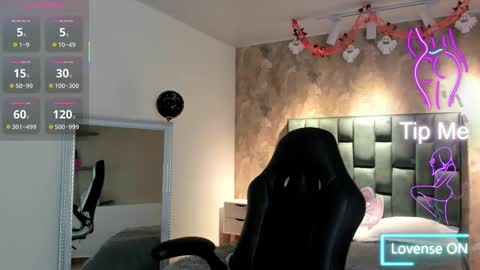  April  online show from October 28, 11:25 am