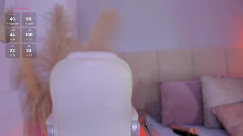 Snapshot of april_ebony18_ chatting on April 23, 12:29 pm April online show from April 23, 12:29 pm