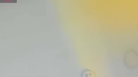 Snapshot of april_ebony18_ chatting on April 28, 10:31 am April online show from April 28, 10:31 am