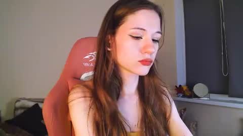 Snapshot of april_felicity chatting on June 24, 7:46 pm April online show from June 24, 7:46 pm