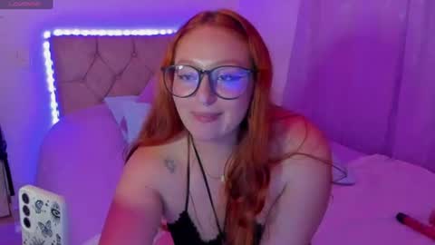 Snapshot of april_sommers chatting on July 30, 5:17 am April online show from July 30, 5:17 am