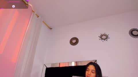 Snapshot of apriladamson_ chatting on December 8, 9:19 pm April  online show from December 8, 9:19 pm