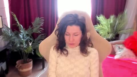 aprill_o_nill online show from March 31, 7:53 am