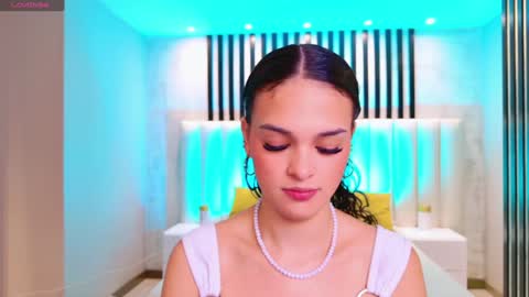 Snapshot of aprilrhodes_ chatting on January 11, 7:05 pm April Rhodes online show from January 11, 7:05 pm
