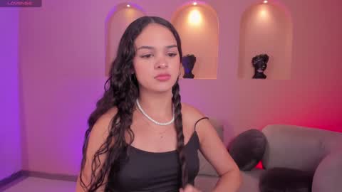 Snapshot of aprilrhodes_ chatting on January 19, 11:10 pm April Rhodes online show from January 19, 11:10 pm