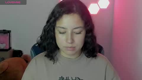 aqua emilly online show from December 11, 12:23 am