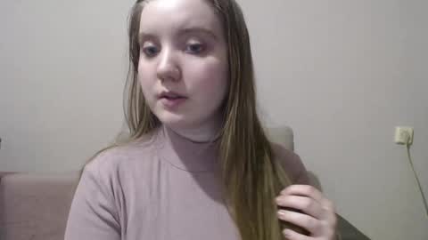 Snapshot of aquanarmin chatting on December 27, 9:50 am Josefin online show from December 27, 9:50 am