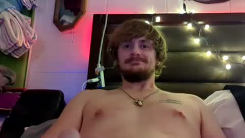 Snapshot of aquarius4220 chatting on December 18, 12:07 pm Aquarius420 online show from December 18, 12:07 pm