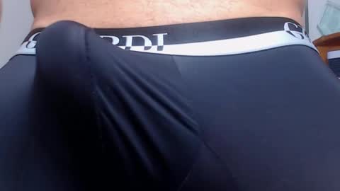 Snapshot of aquiles_elpapi chatting on February 27, 1:28 pm AquilesElpapi online show from February 27, 1:28 pm