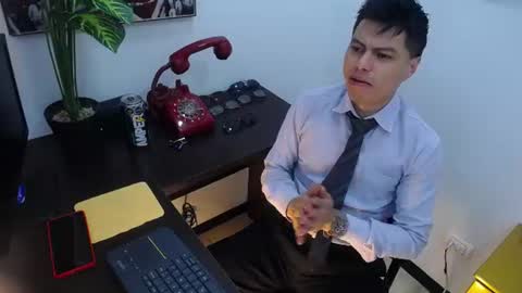 aquilestaylor online show from July 8, 12:09 pm