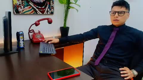 aquilestaylor online show from July 10, 12:08 pm