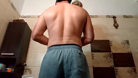 aquinn2000 online show from September 14, 8:52 pm