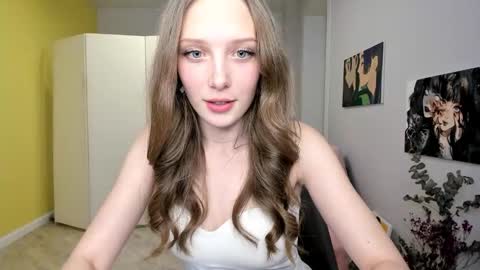 Snapshot of ar_ya18 chatting on October 6, 10:45 am Lina online show from October 6, 10:45 am