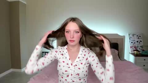 Lina online show from October 24, 9:06 am