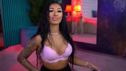 arabellaposh online show from October 11, 5:50 am