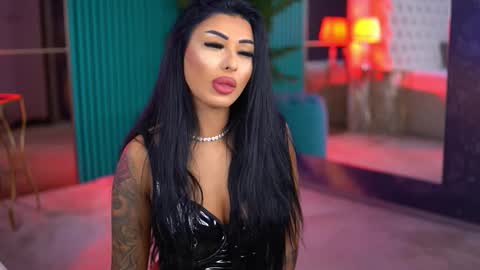 arabellaposh online show from October 24, 6:43 am