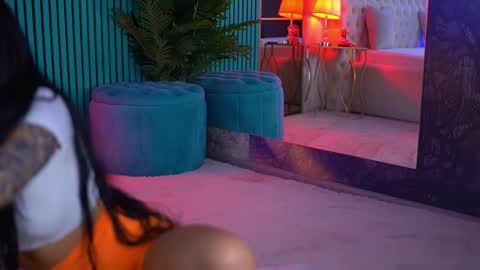 arabellaposh online show from December 22, 5:48 am