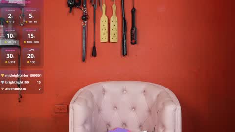   online show from December 7, 11:45 pm