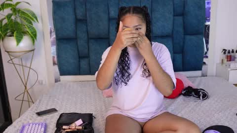   online show from April 9, 8:36 pm