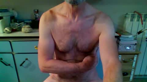 Snapshot of aragon3000 chatting on October 18, 7:42 am aragon3000 online show from October 18, 7:42 am