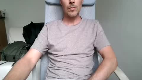 Snapshot of aragon9999 chatting on June 10, 3:11 pm aragon9999 online show from June 10, 3:11 pm