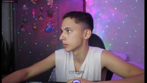 Snapshot of archi_love chatting on February 5, 10:08 am ARCHIBALDO online show from February 5, 10:08 am