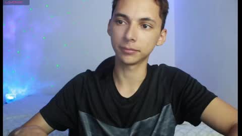 Snapshot of archi_love chatting on March 1, 8:45 am ARCHIBALDO online show from March 1, 8:45 am