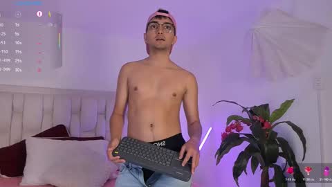 Archie online show from February 4, 2:39 am